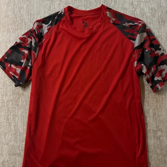 Badger Camo T-shirt - Picture 5 of 5